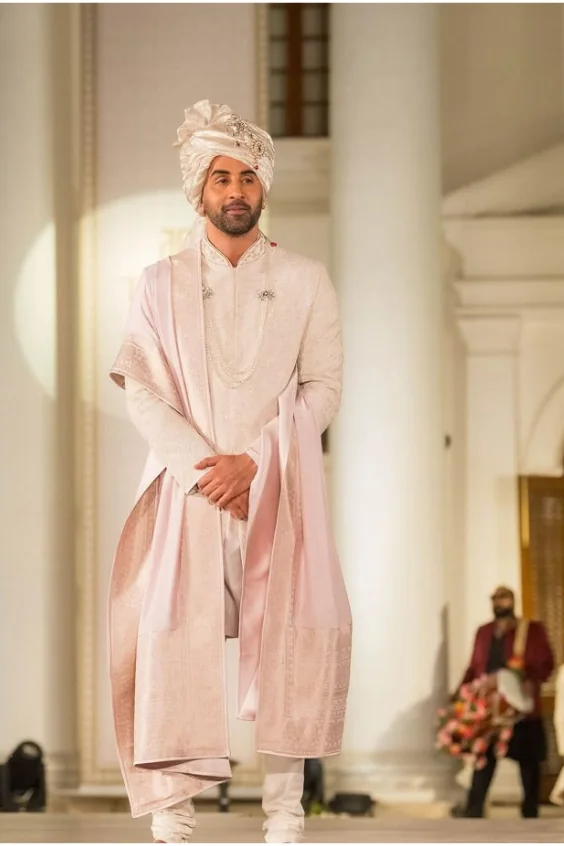 Ranveer kapoor's wedding outfit